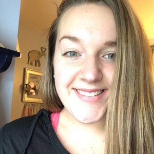 Meet your Posher, Alivia